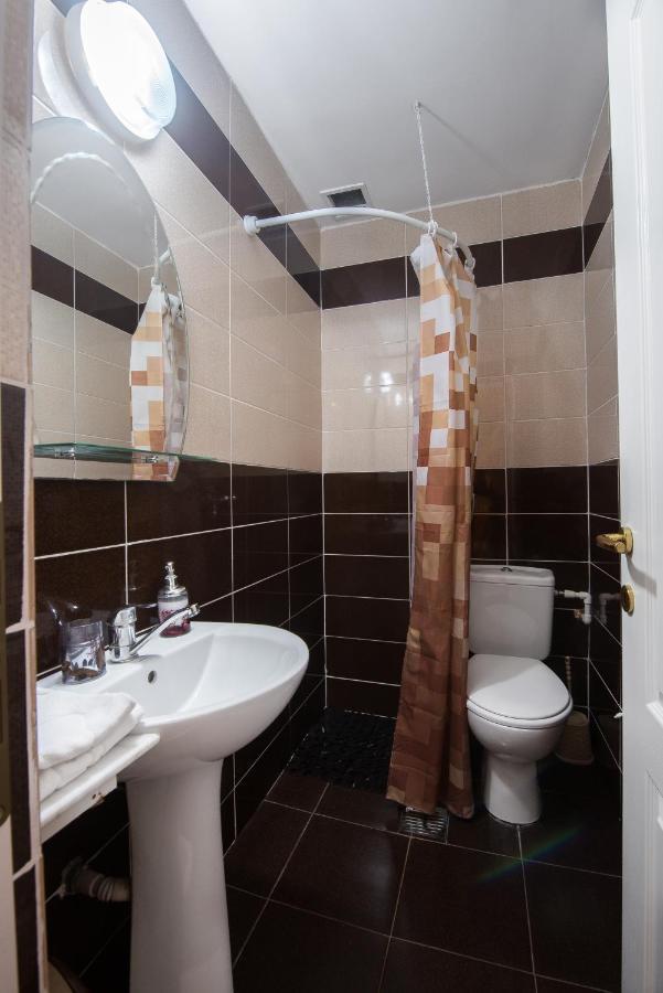 Casa 4 Odai Hotel Douăzeci şi Trei August Eksteriør billede
